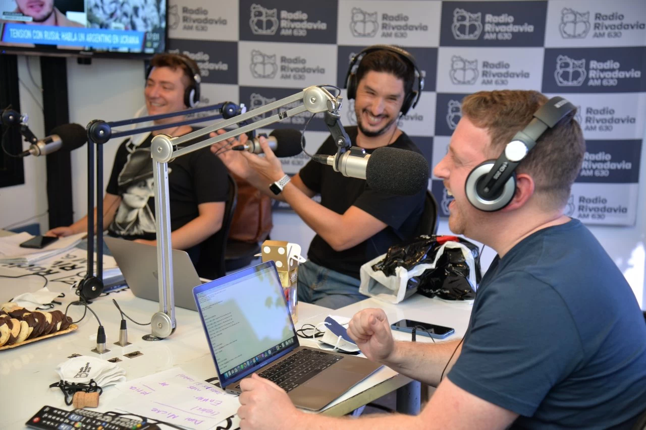 Reviví el pase entre Lucas Morando y Nelson Castro Radio Rivadavia AM630