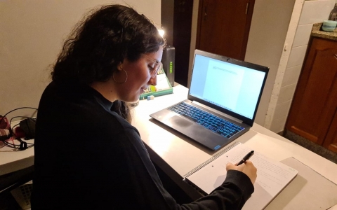 Una joven platense fue asistencia perfecta en la primaria y secundaria, y ahora ganó un concurso de Huawei