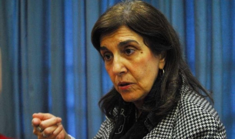 Ángela Gentile: "El intervalo de aplicación de la primera y segunda dosis de la Sputnik V debe ser de entre 21 y 42 días"