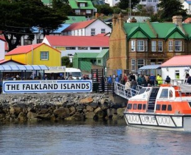 Fueron elegidos los diez argentinos que viajarán a Malvinas pese al rechazo del gobierno