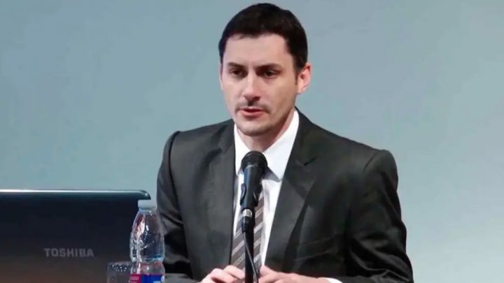 Sebastián Schimmel: &quot;Hay que tratar de sacarse la obligación y el ejercicio cívico lo antes posible para aguardar los resultados luego desde sus casas&quot;