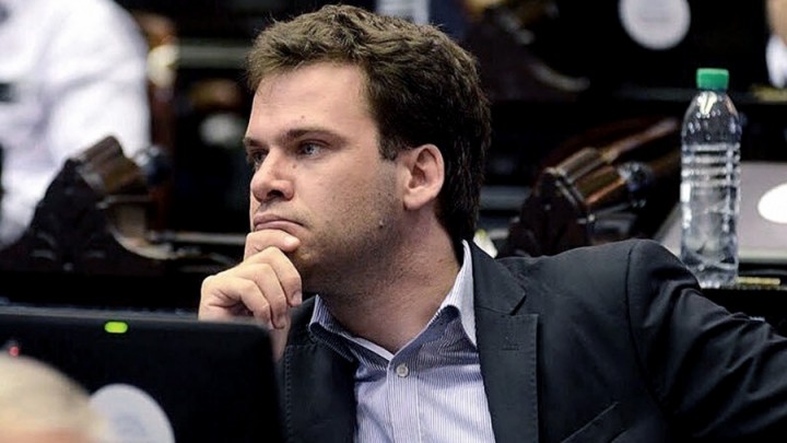 Juan Manuel López: "Cristina Kirchner milita el caos y el default"