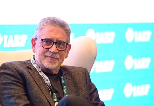 Enrique Szewach: "Argentina mantiene un dólar oficial que se debilita y esa combinación no puede durar mucho"