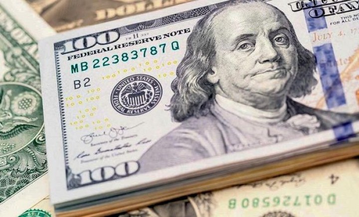 Tras el anuncio del Gobierno, el dólar blue se desploma $6,50 en la apertura