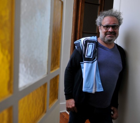 Guillermo Salmerón: "Enfrentamos a la personalidad de Maradona desde la curiosidad y no desde el juicio"