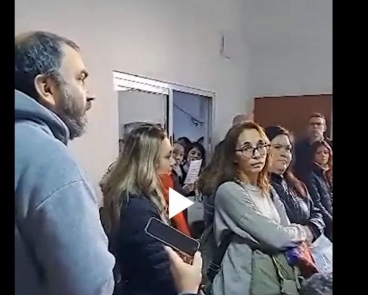El papá que se hizo viral al reclamar sobre los paros: &quot;Les hablo mucho a mis hijos porque no quiero que se dejen robar el futuro&quot;