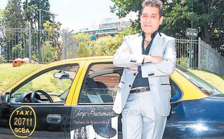 El &quot;taxista cantor&quot;: la historia del conductor apasionado por la música