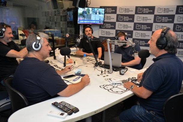 Reviví el pase entre Baby Etchecopar y Jonatan Viale
