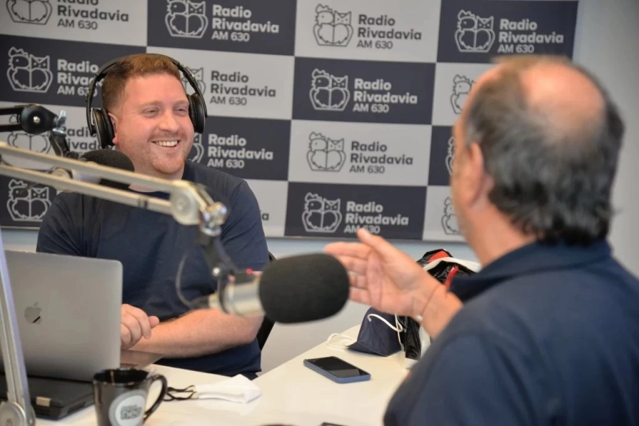 Reviví el pase entre Baby Etchecopar y Jonatan Viale - Radio Rivadavia ...