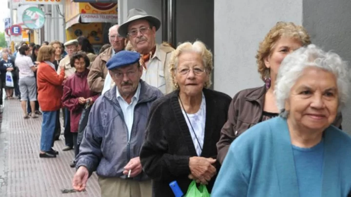 La canasta básica de los jubilados supera los 200.000 pesos