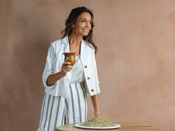 Valeria Trapaga: "La yerba mate se toma sin el agregado de nada para encontrarte con lo que verdaderamente es la yerba mate"