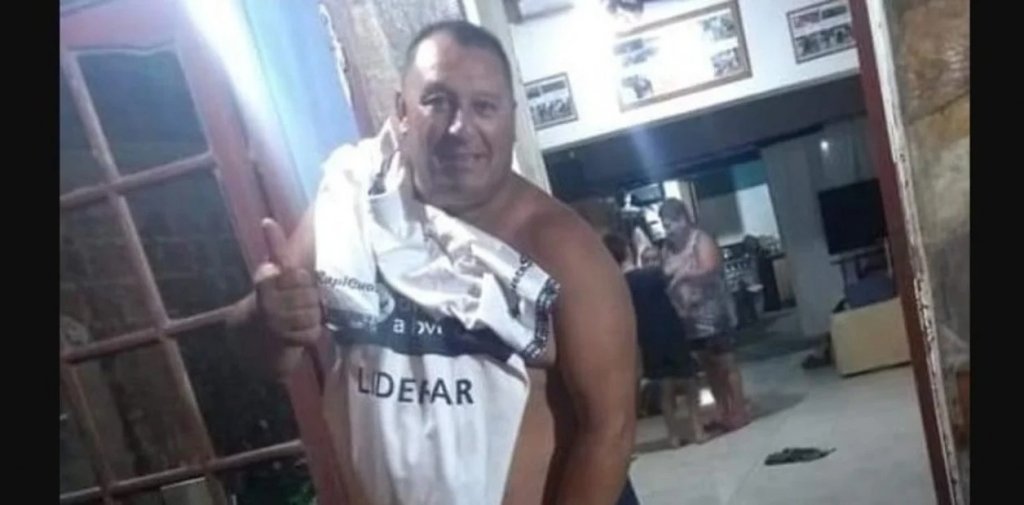 &quot;Mi hermano no se murió, lo mató la policía&quot;: la denuncia sobre el hincha fallecido en La Plata