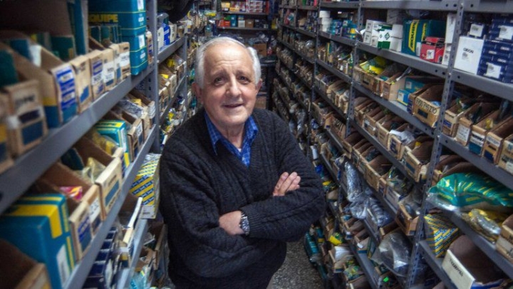 Museo escondido: Miguel Ángel Magnalardo convirtió su comercio en un pedazo de historia