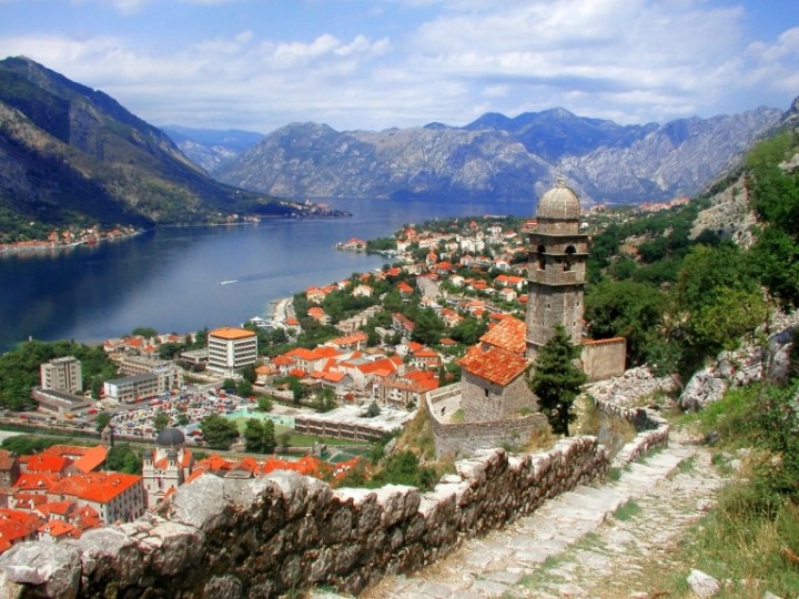 Montenegro, uno de los destinos para los ucranianos que escapan