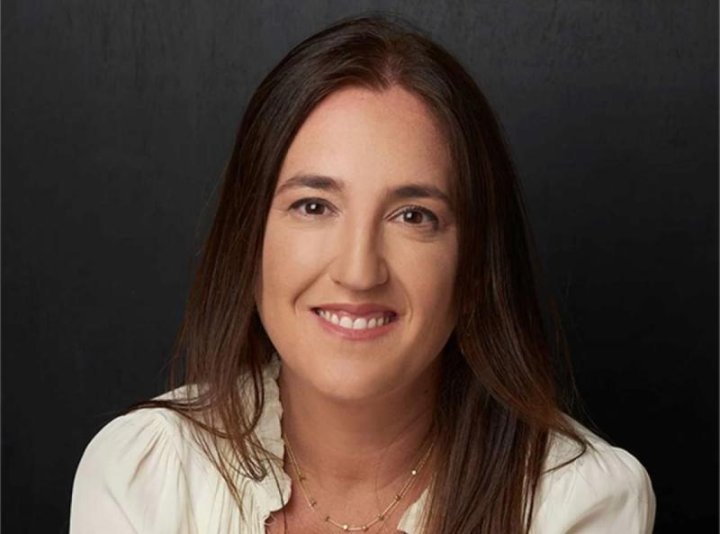 Daniela Hacker: "Toda la salud se sostiene en las espaldas de los médicos"