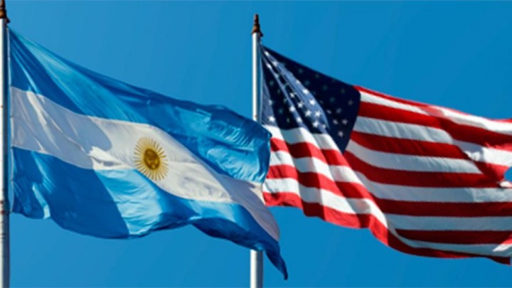 ¿Cuáles son las principales diferencias entre las economías de la Argentina y Estados Unidos?