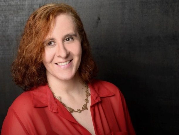 Andrea Milano: "La novela cuenta la historia de un amor y una venganza en la época de la España del Franquismo”