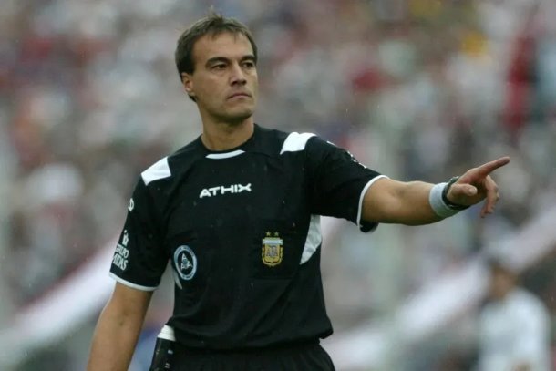 Gabriel Brazenas: "Los árbitros no tienen aceitado el ejercicio de la decisión"