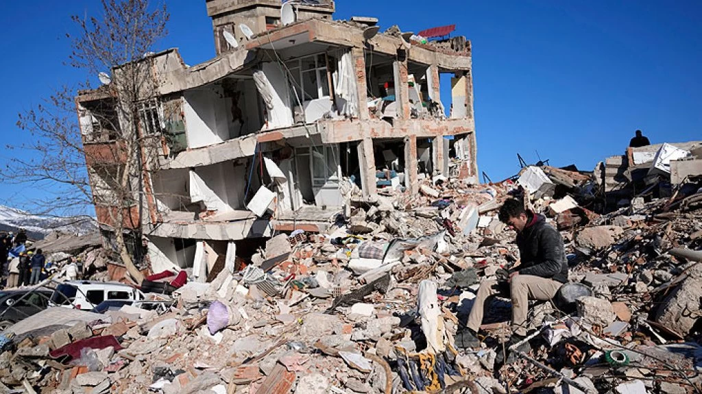 Sacerdote argentino desde el terremoto en Turquía: &quot;Es como si hubiera habido una guerra&quot;
