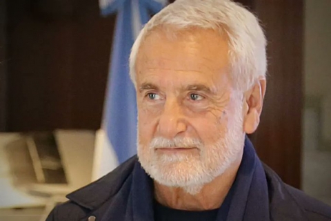 Pepe Albistur: "Si fuese presidente, no dudaría en incorporar a Aníbal Fernández al equipo"