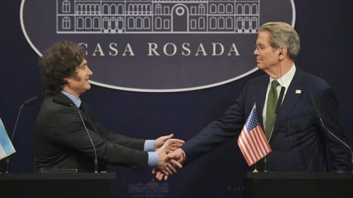 EE.UU. confirm&oacute; que negocia con la Argentina un swap por US$20.000 millones
