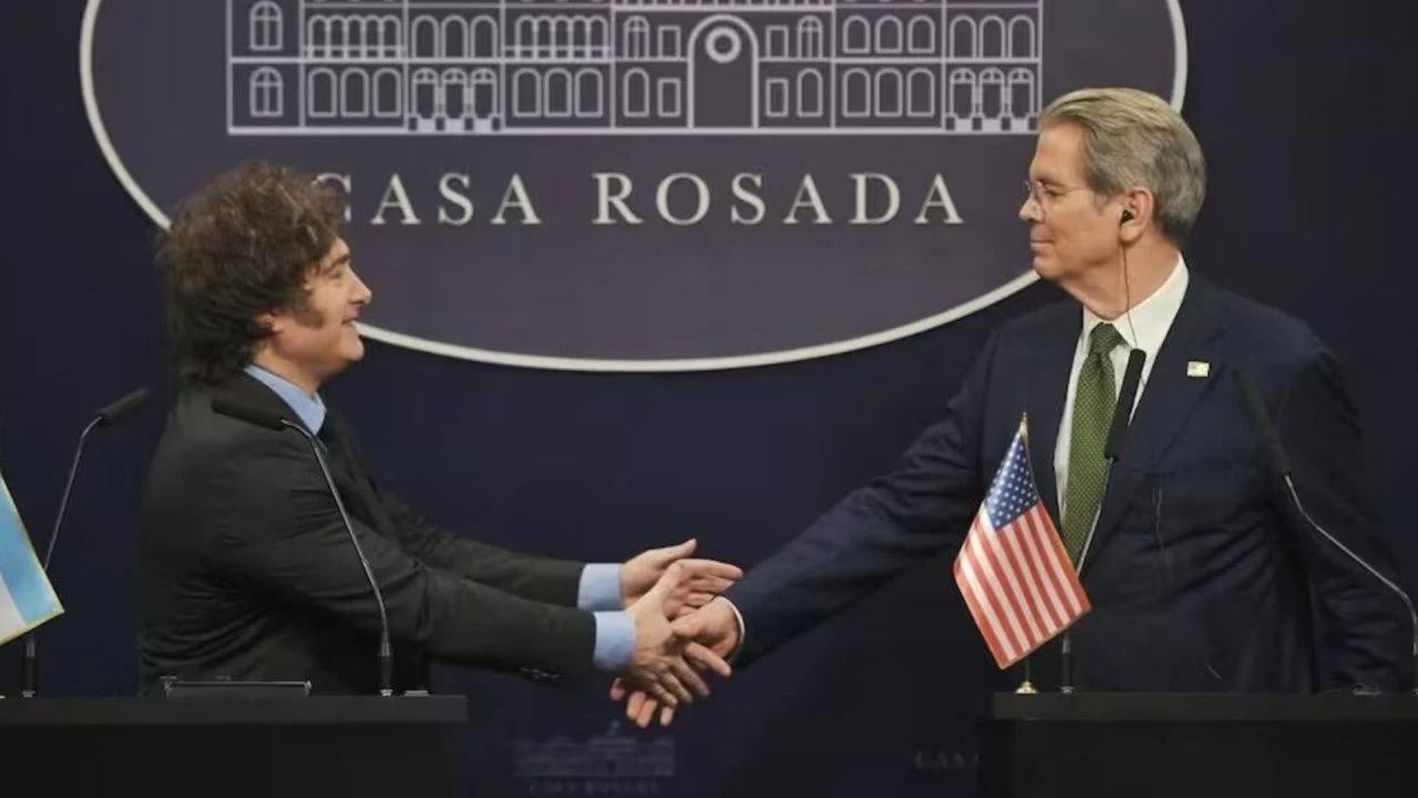 EE.UU. confirmó que negocia con la Argentina un swap por US$20.000 ...