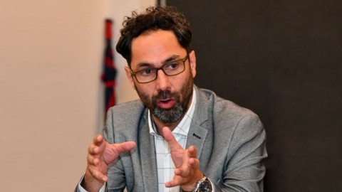 Leandro Querido: "Hay un entramado institucional que avala el ventajismo electoral y la cultura autoritaria"