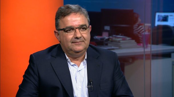 Raúl Jalil: "Desenchufando micrófonos no se arregla nada"