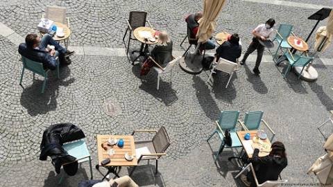 Preocupación en el sector gastronómico por la llegada del invierno: "Se trabaja siempre en la calle, cuando ahora viene el frío"