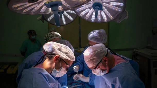 Cardiólogos alertan que podrían dejar de colocarse stents: "Hay problema de insumos y tecnología"