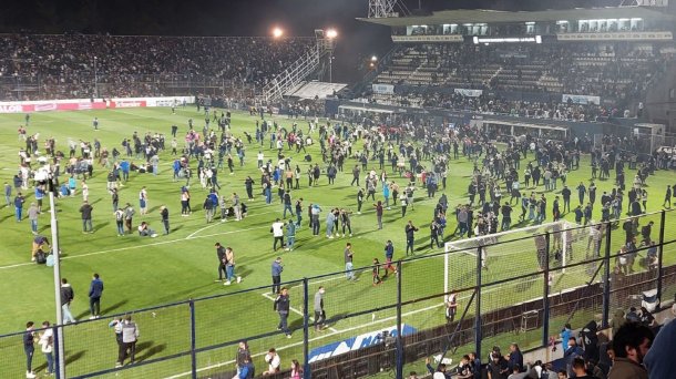 Eduardo Aparicio: "Lo que pasa por los molinetes es responsabilidad del club"