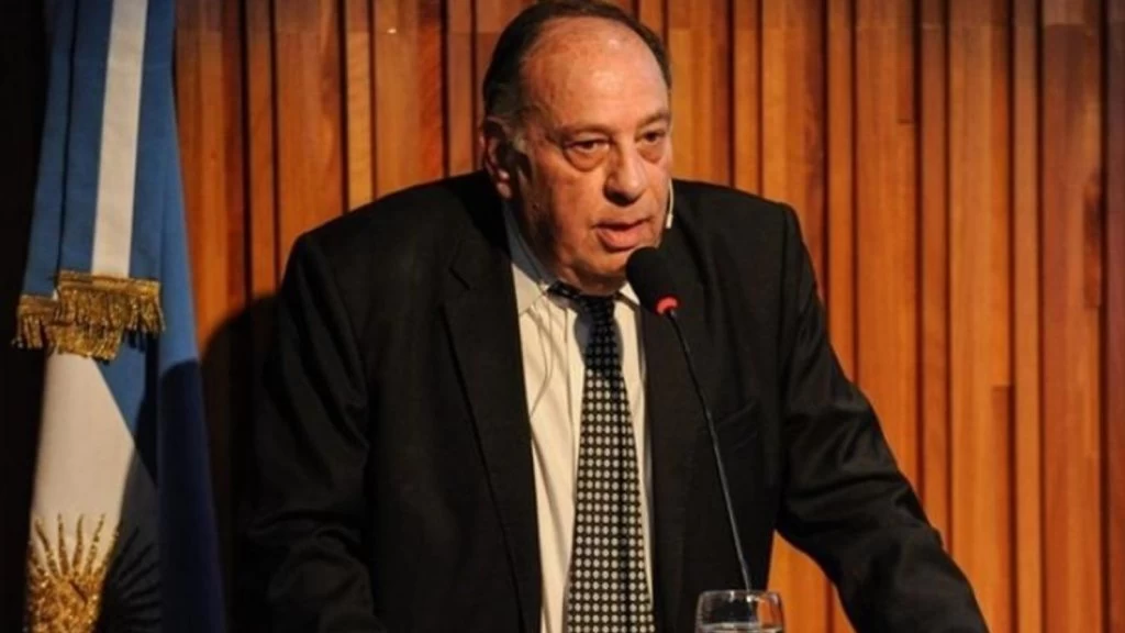 Roberto Cachanosky: "Con que Milei mantenga el equilibrio fiscal no  alcanza" - Radio Rivadavia AM630