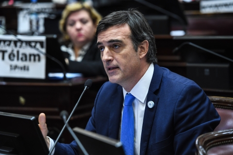 Esteban Bullrich: "En el Senado se están tratando los temas urgentes para Cristina"