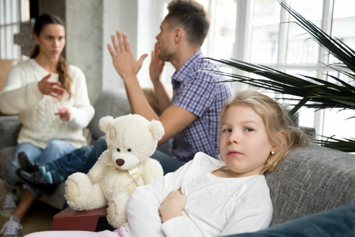 ¡Cuidado padres! Los riesgos del Burn out Parental y la sobreexigencia en la crianza de los hijos
