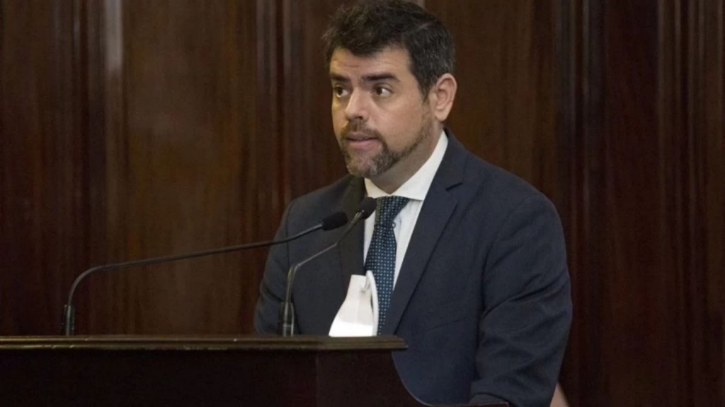 Pedro Caminos: "El decreto de Milei para que la Policía Federal pueda detener sin la orden de un juez, no tiene validez legal"