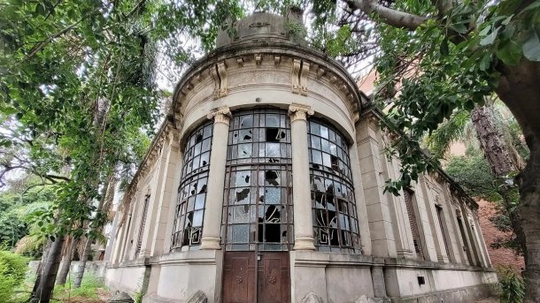 La mansión dónde creció Francisco Beiró está en abandono total y peligra su existencia