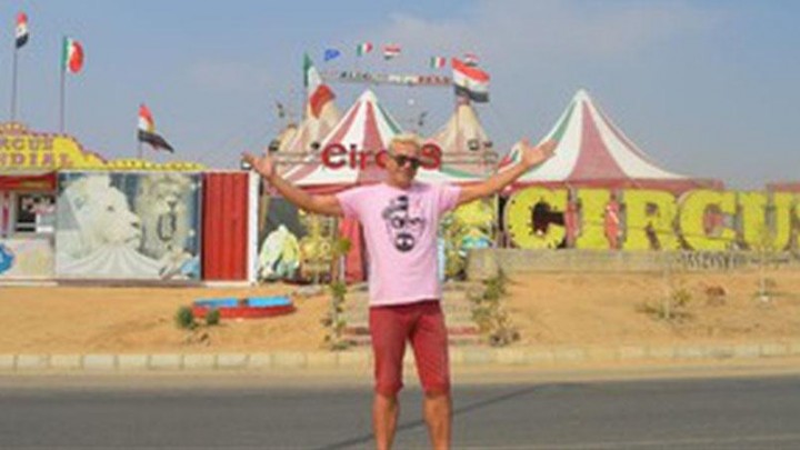 Es de Córdoba y trabaja en un circo en Egipto