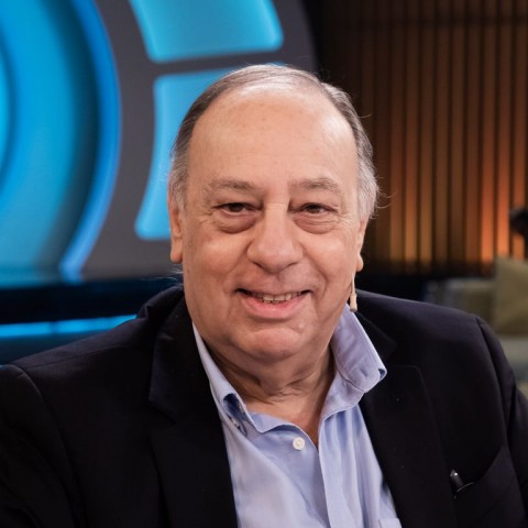 Roberto Cachanosky: "No tienen reservas para pagar la deuda, pero castigan la exportación y espantan la inversión"
