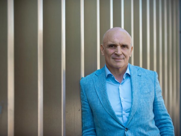 José Luis Espert: "Hay mucho negocio, implementan un congelamiento de precios que fracasa"
