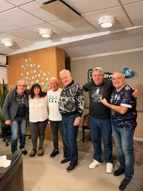 Visita de lujo en el estudio: Francisco Torn&eacute; y Pepe Col&aacute;ngelo