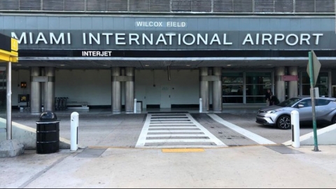 Argentinos varados en Miami: “Decidí venir a darme las vacunas 'aprobadas' para poder visitar a mi hija que vive en Australia” 