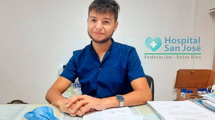 La historia de &quot;Doctor Corazón&quot;: juntaba latas para vivir y se recibió de médico
