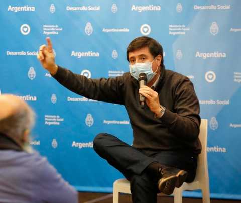 Daniel Arroyo: “Hay que sostener el ingreso y crear trabajo”