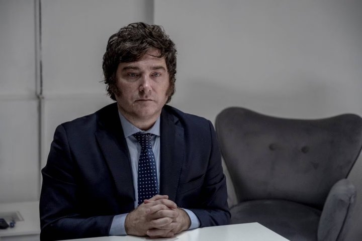 Carlos Fara: &quot;Milei viene a introducir un fenómeno totalmente novedoso como outsider del sistema político&quot;