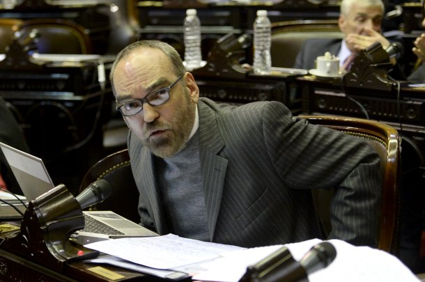 Fernando Iglesias: "No me digan más que el peronismo es distinto al kirchnerismo porque todos bancan a la corrupta de Cristina"