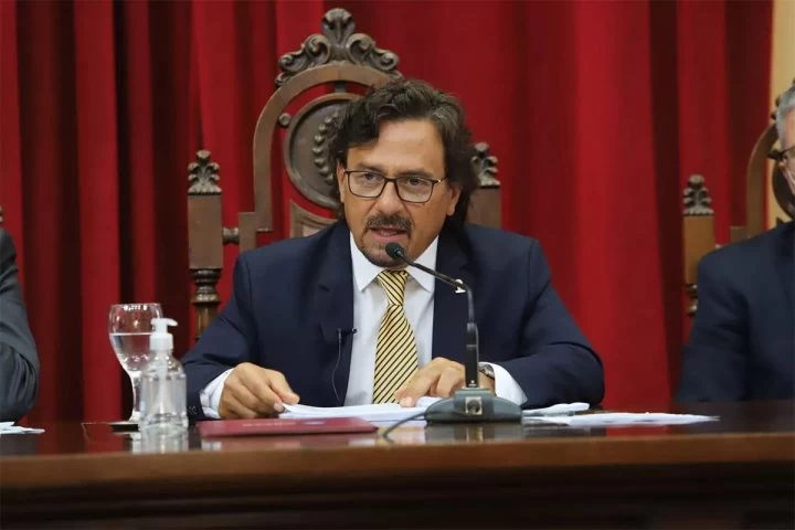 Gustavo Sáenz criticó a Milei: &quot;Yo pensé que había pasado la época del látigo y la billetera&quot;