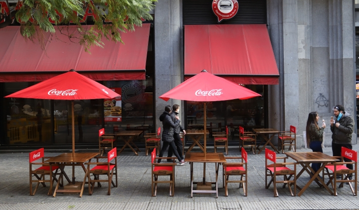 Cómo se puso en marcha la reapertura de bares con mesas al aire libre en la Ciudad