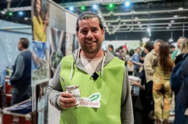 Ganó el campeonato de cebadores de mate: Los secretos para tomar la infusión argentina de la mejor manera