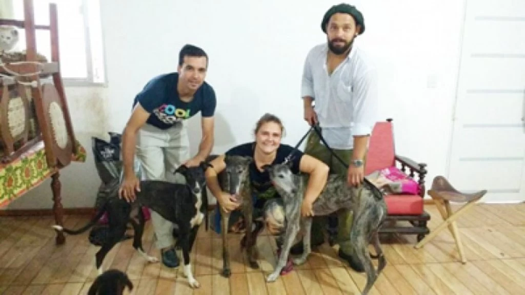 Silvia Vasallo, del refugio "Ayuda a un Galgo": “Ven al animal como un objeto de juego”