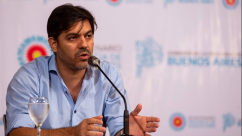Carlos Bianco dio detalles sobre el toque de queda y adelantó que "vamos a tener más de 4.000 casos de Covid durante toda la semana"